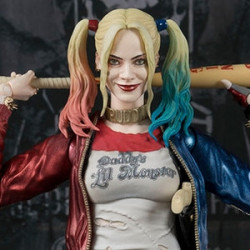 SUICIDE SQUAD figurine Harley Quinn SH Figuarts Bandai