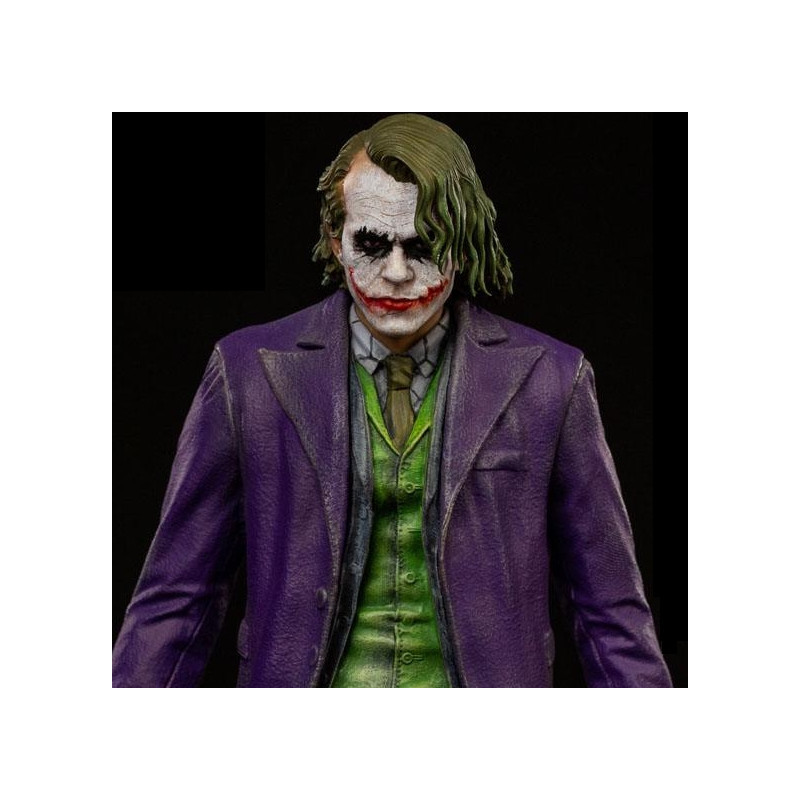 THE DARK KNIGHT Statue The Joker Deluxe Art Scale Iron Studios