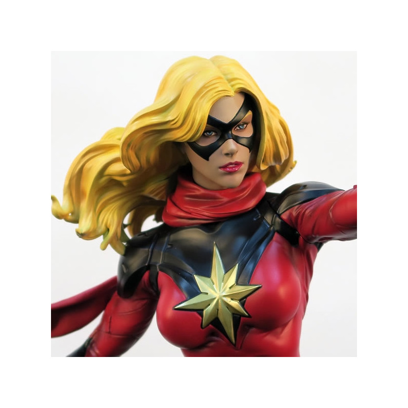 MARVEL COMICS Statue Ms Marvel XM Studios